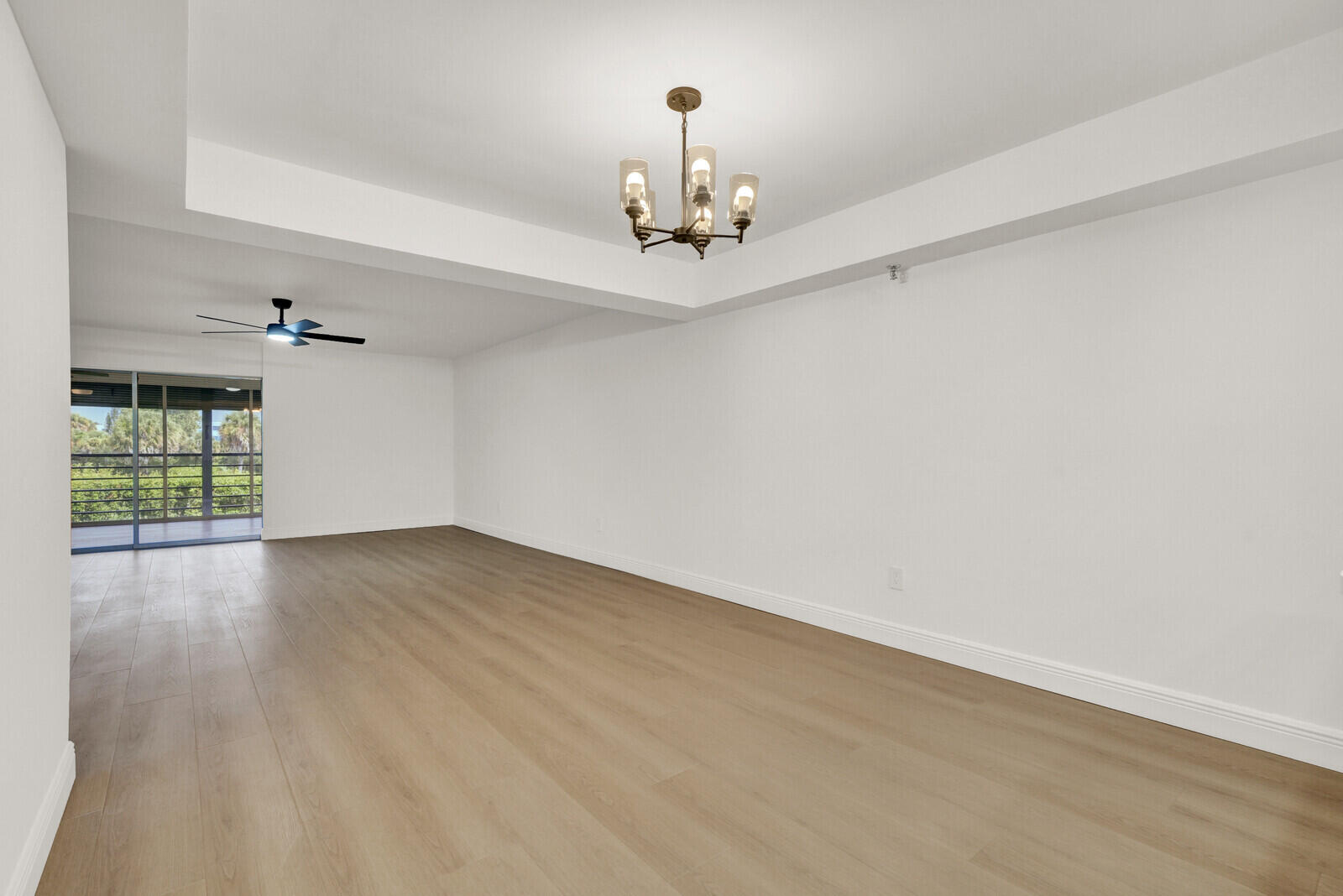 9165 Southwest 14th Street, Unit 1204 Boca Raton, FL 33428 - Photo 5 of 30 Living Room