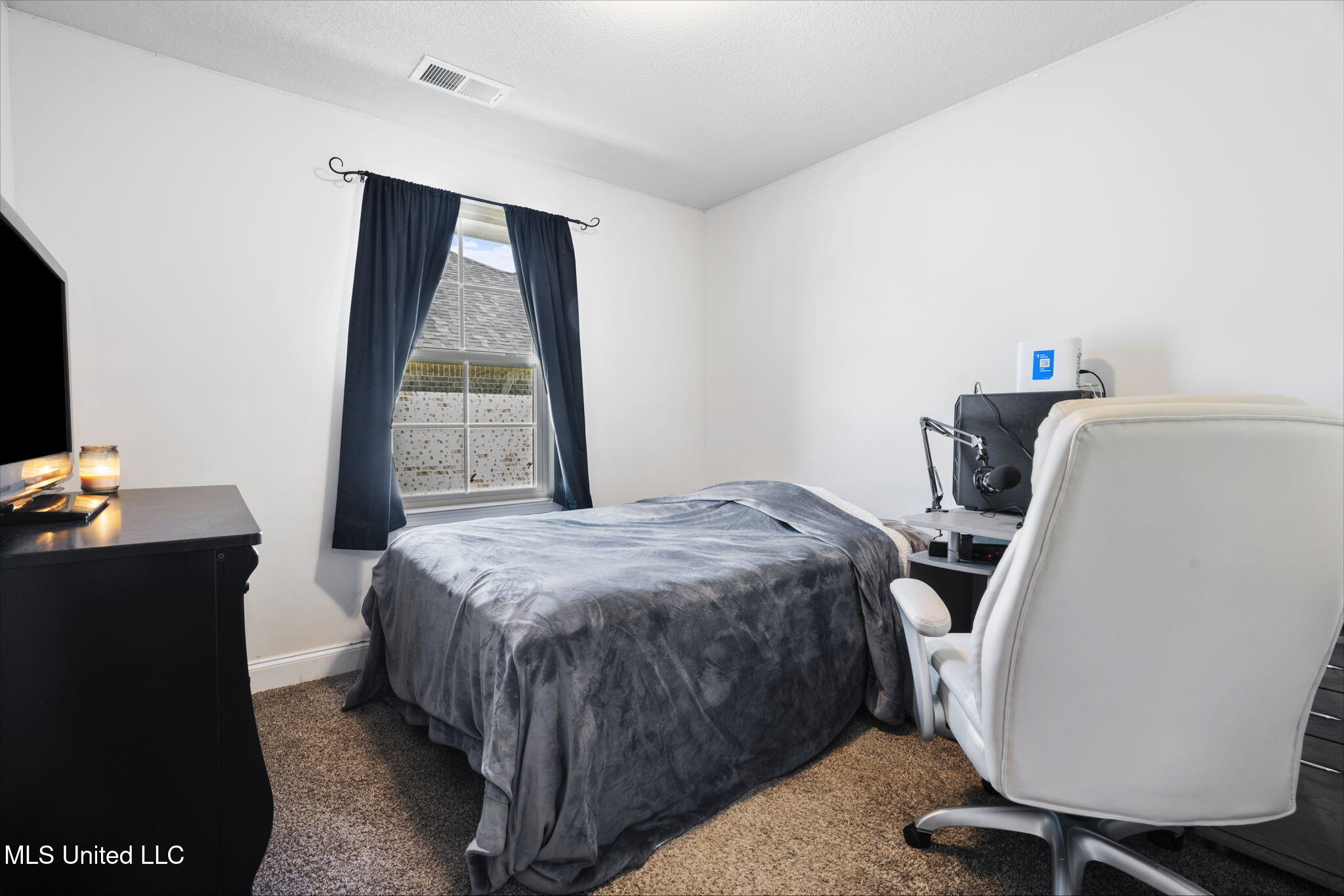 2520 Rutherford Drive Southaven, MS 38672 - Photo 18 of 26 Bedroom 2