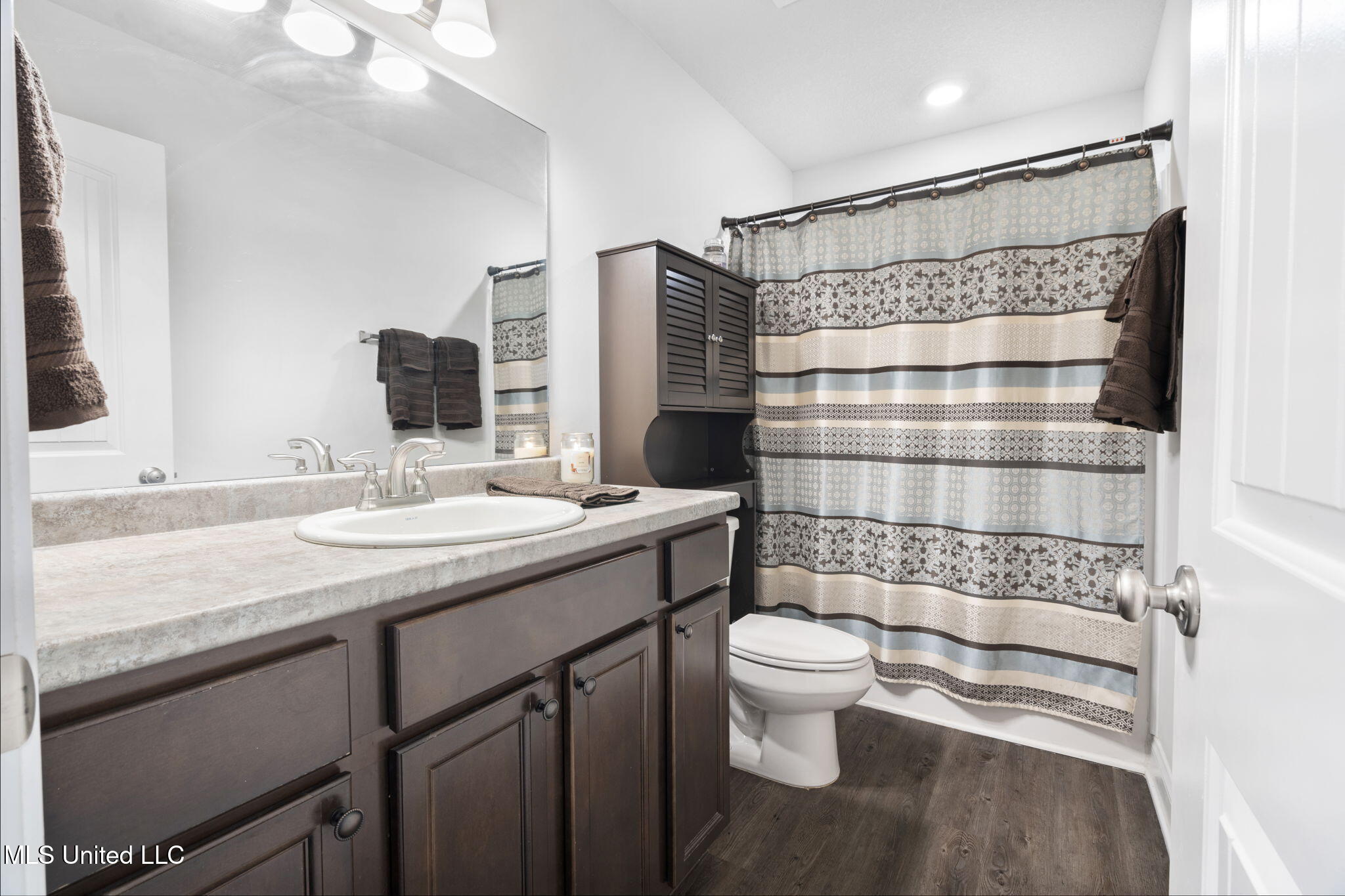 2520 Rutherford Drive Southaven, MS 38672 - Photo 20 of 26 Full Bath