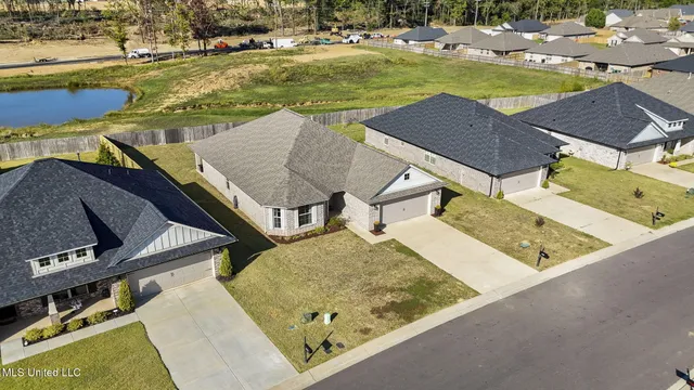 $326,000 | 2520 Rutherford Drive, Southaven, MS 38672