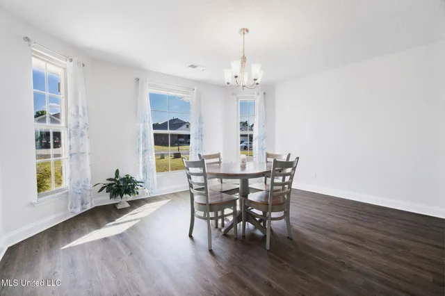 $326,000 | 2520 Rutherford Drive, Southaven, MS 38672