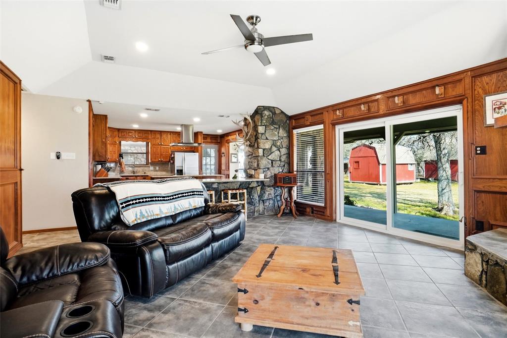 1901 Adams Lane Azle, TX 76020 - Photo 3 of 27