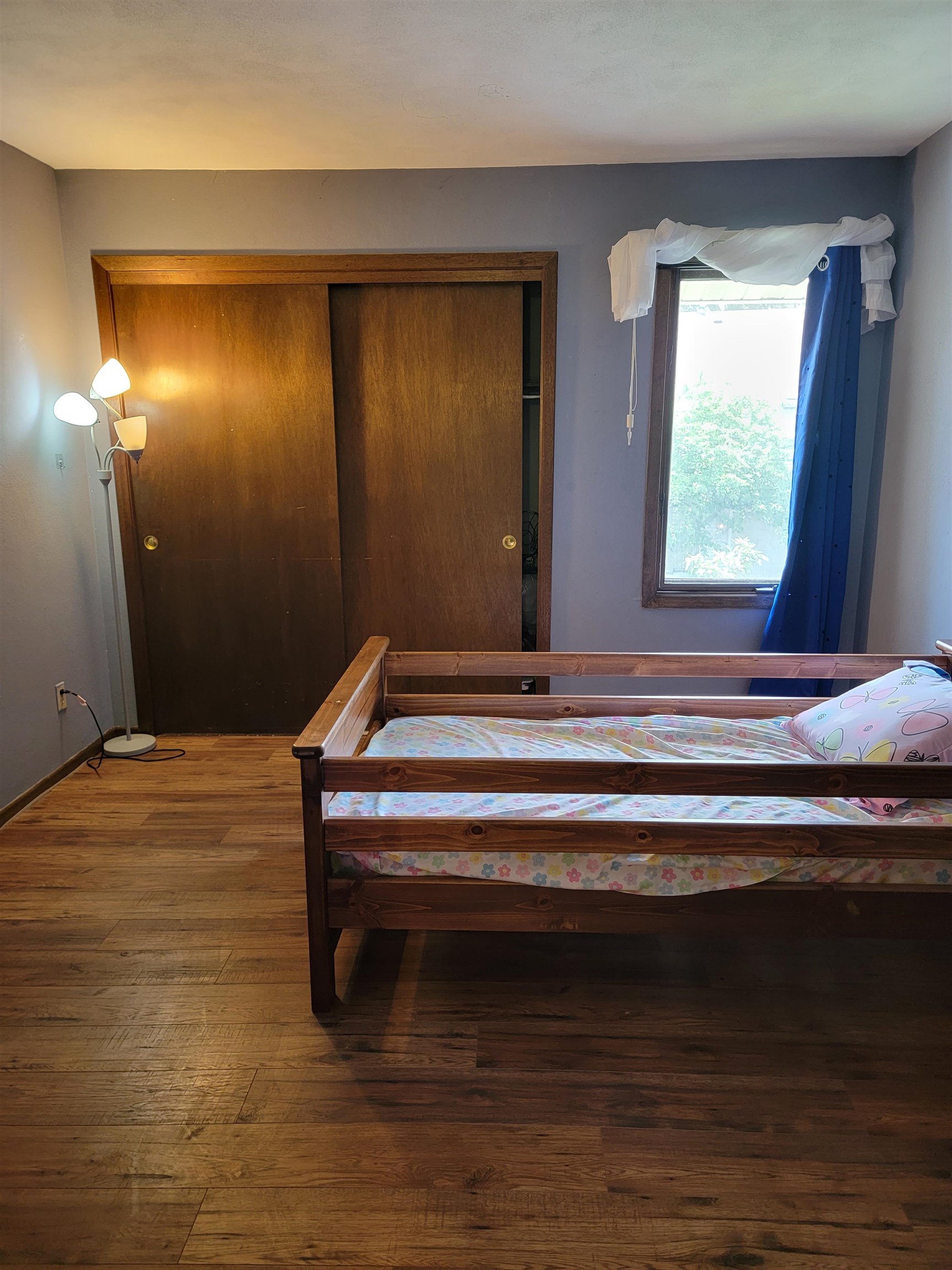 4685 High Point Drive Rockford, IL 61114 - Photo 15 of 20 a bathroom with a sink and a mirror
