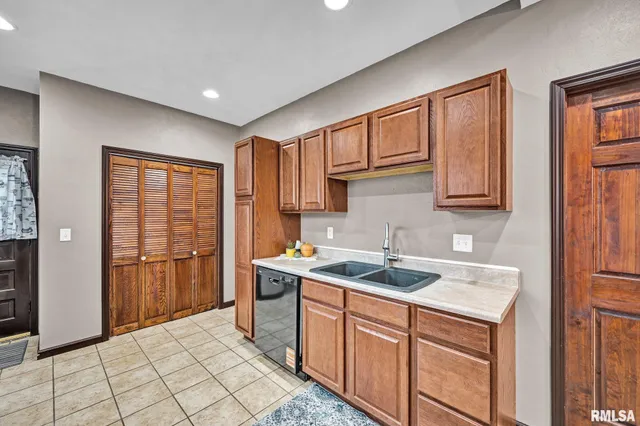 $129,900 | 805 Mary Street, Pekin, IL 61554