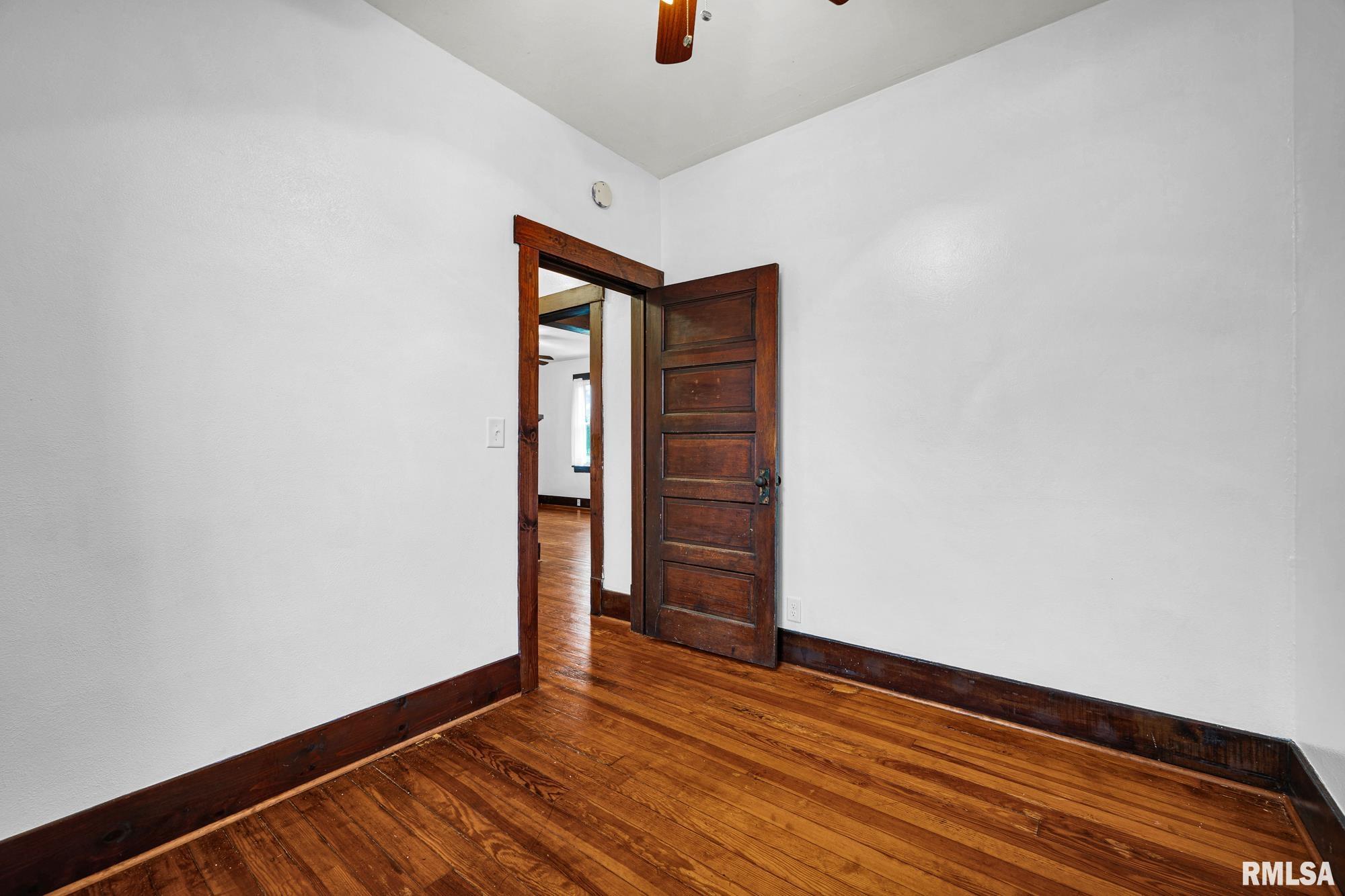 805 Mary Street Pekin, IL 61554 - Photo 20 of 34