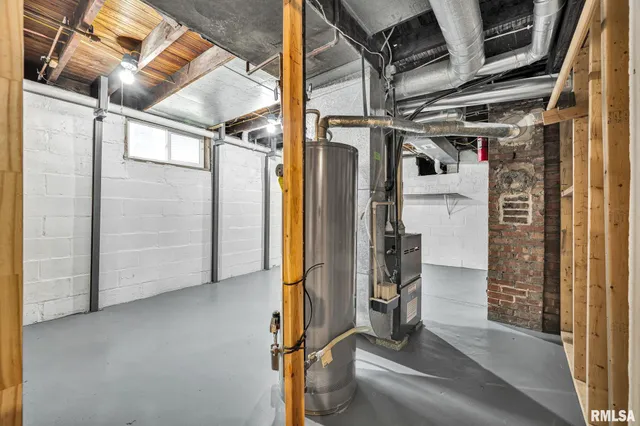 $129,900 | 805 Mary Street, Pekin, IL 61554