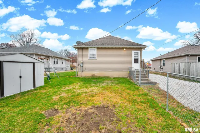 $129,900 | 805 Mary Street, Pekin, IL 61554