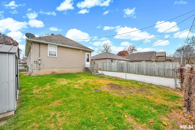 $129,900 | 805 Mary Street, Pekin, IL 61554