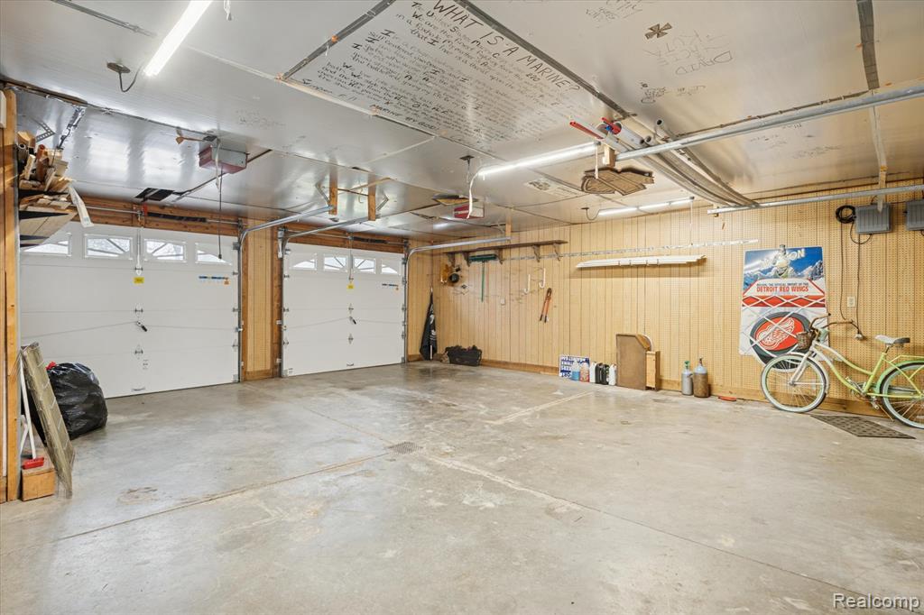 2058 Belsay Road Burton, MI 48519 - Photo 34 of 51 Gallery Image 34