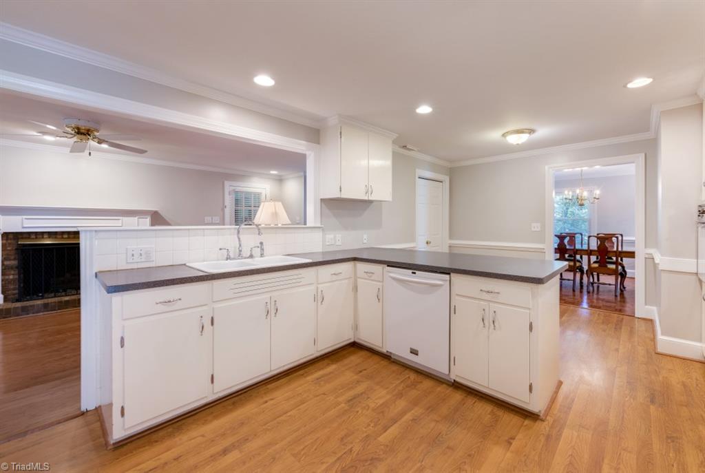 800 Archer Road Winston-Salem, NC 27106 - Photo 12 of 32 Kitchen opens up to the den.