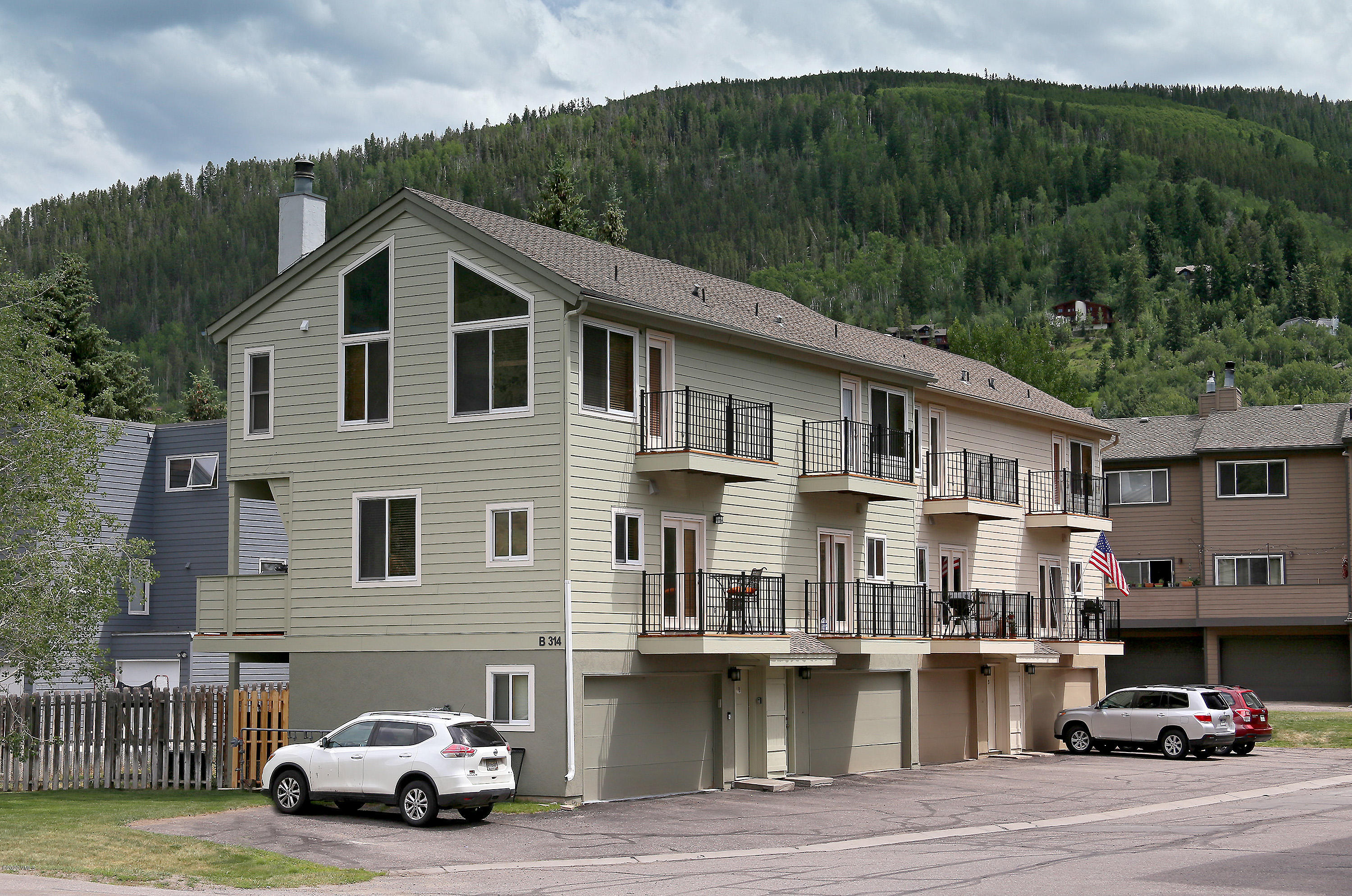 334 Eagle Road, Unit B2 Avon, CO 81620 - Photo 1 of 12 314_eagle_road_unit_3_exterior_1