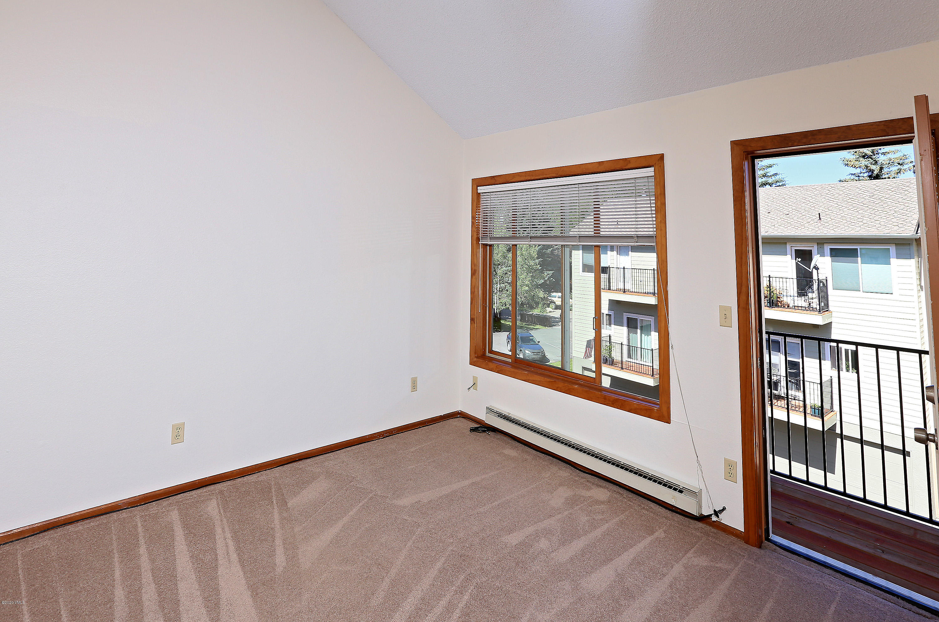 334 Eagle Road, Unit B2 Avon, CO 81620 - Photo 10 of 12 Bed