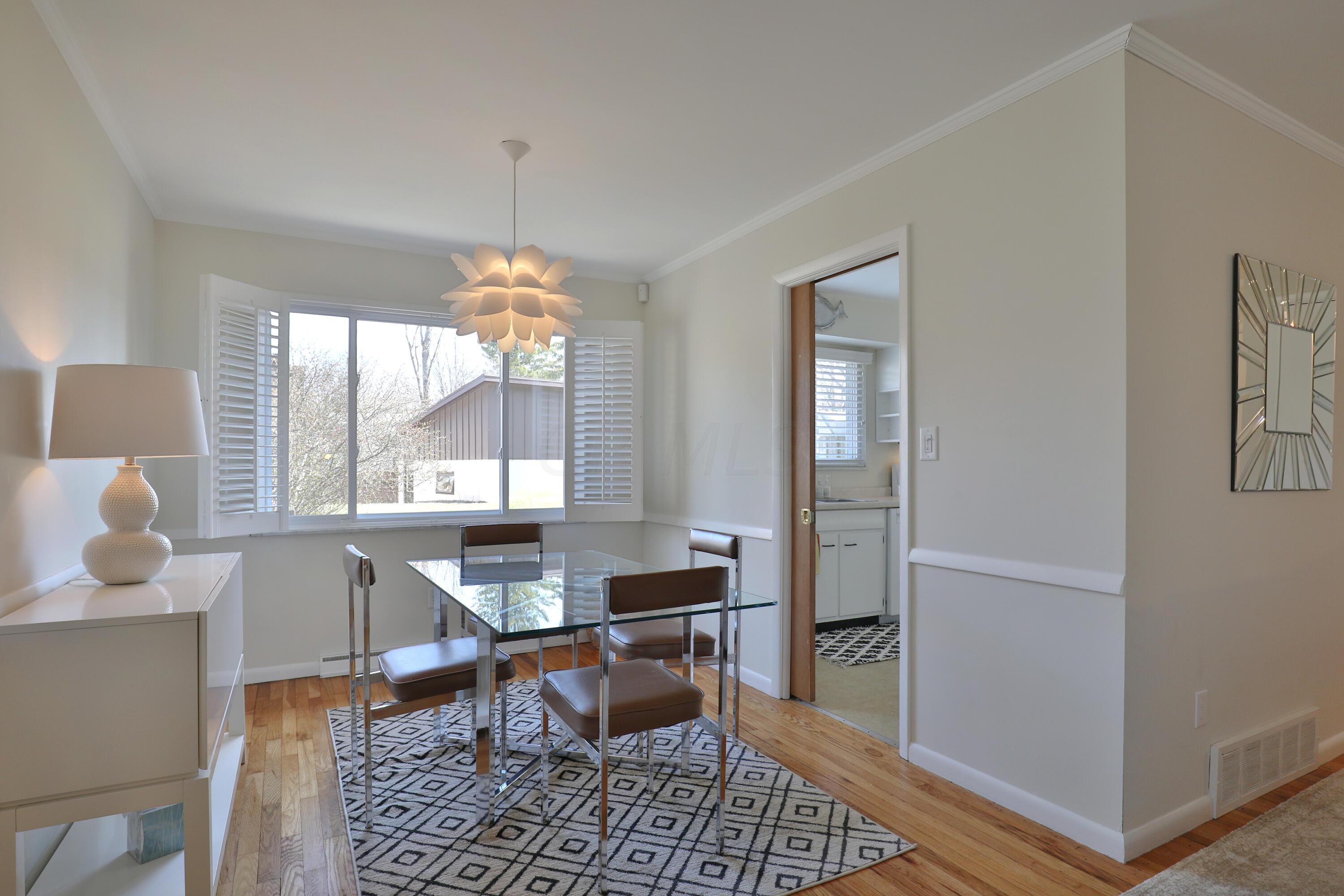 207 Lake Ridge Road Worthington, OH 43085 - Photo 13 of 60 Dining Room