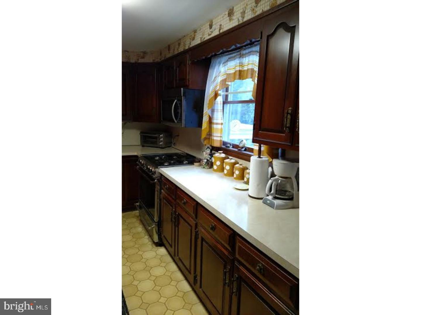 35 Lower Ferry Road Ewing, NJ 08628 - Photo 14 of 24 Gallery Image 14
