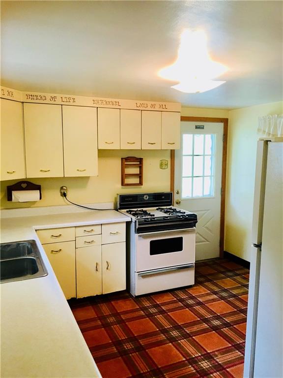 2 Ramsey Way Rochester, PA 15074 - Photo 5 of 19