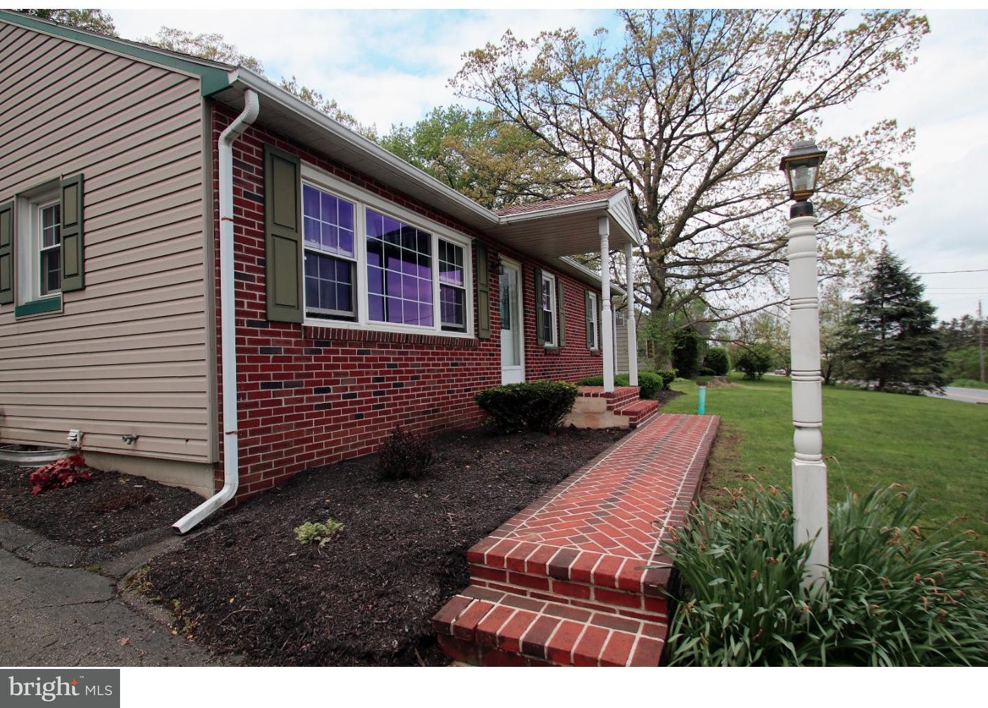 5320 Strasburg Road Kinzers, PA 17535 - Photo 2 of 25 Exterior Side