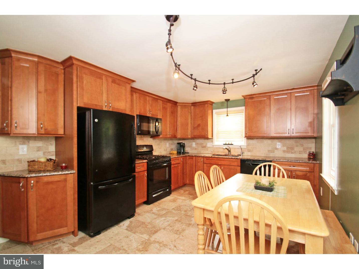5320 Strasburg Road Kinzers, PA 17535 - Photo 3 of 25 Kitchen
