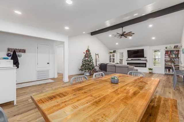 $459,900 | 304 Hosea Forrest Road, Huntington, TX 75949