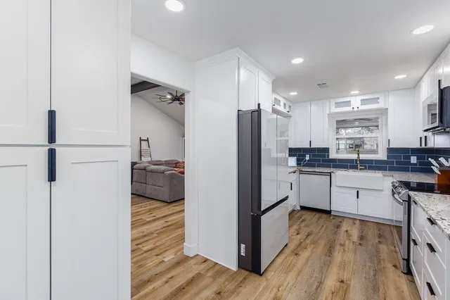 $459,900 | 304 Hosea Forrest Road, Huntington, TX 75949