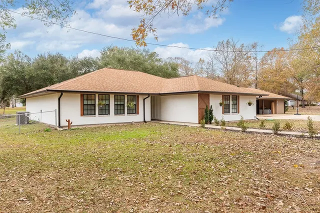 $459,900 | 304 Hosea Forrest Road, Huntington, TX 75949