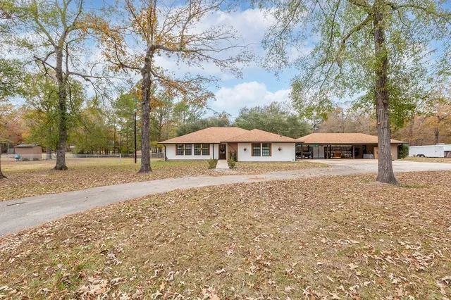 $459,900 | 304 Hosea Forrest Road, Huntington, TX 75949