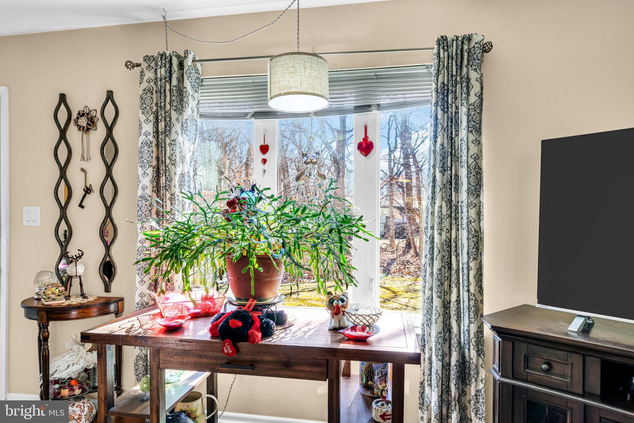 13 Robin Road Howell, NJ 07731 - Photo 15 of 52