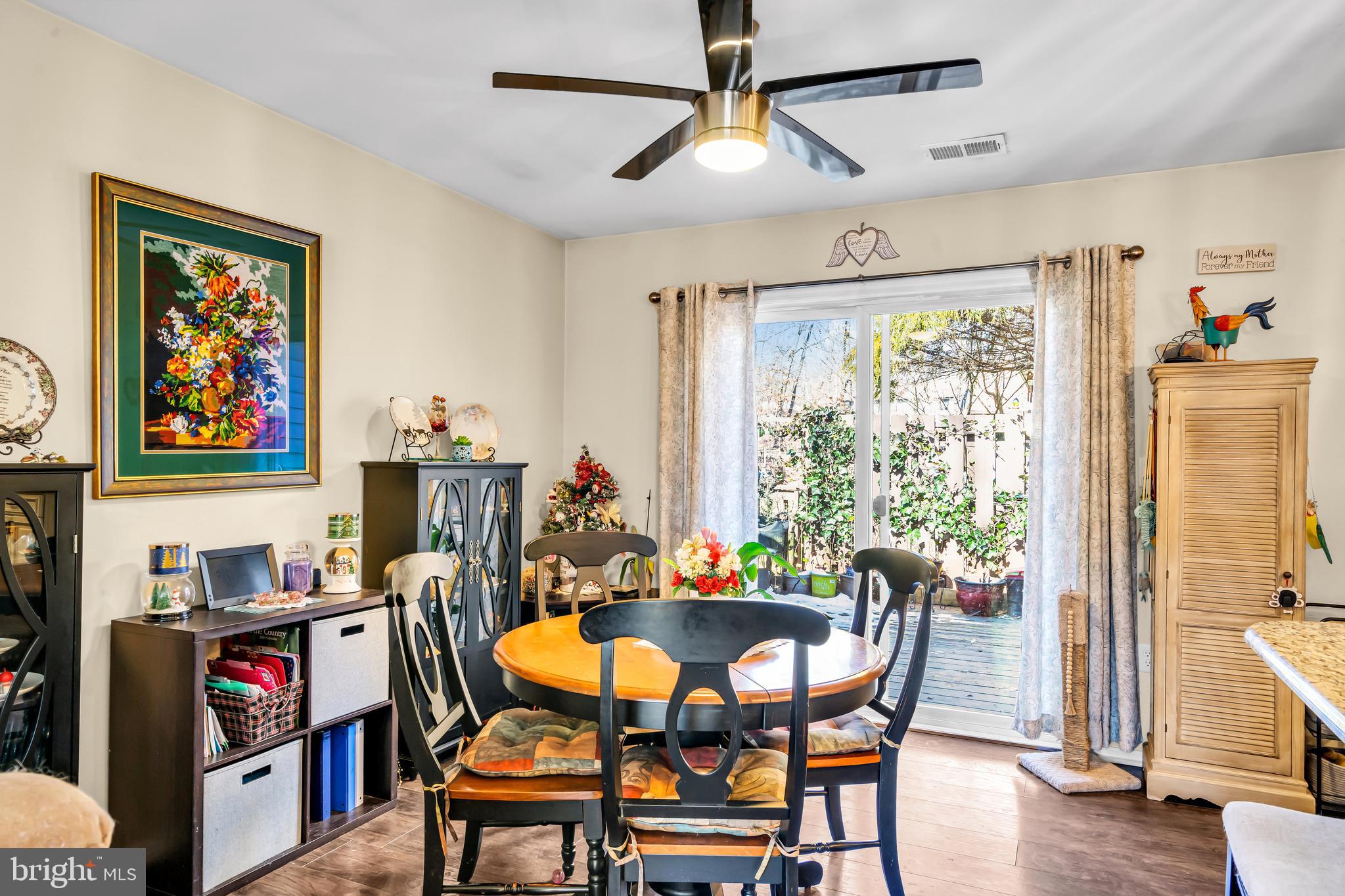 13 Robin Road Howell, NJ 07731 - Photo 17 of 52