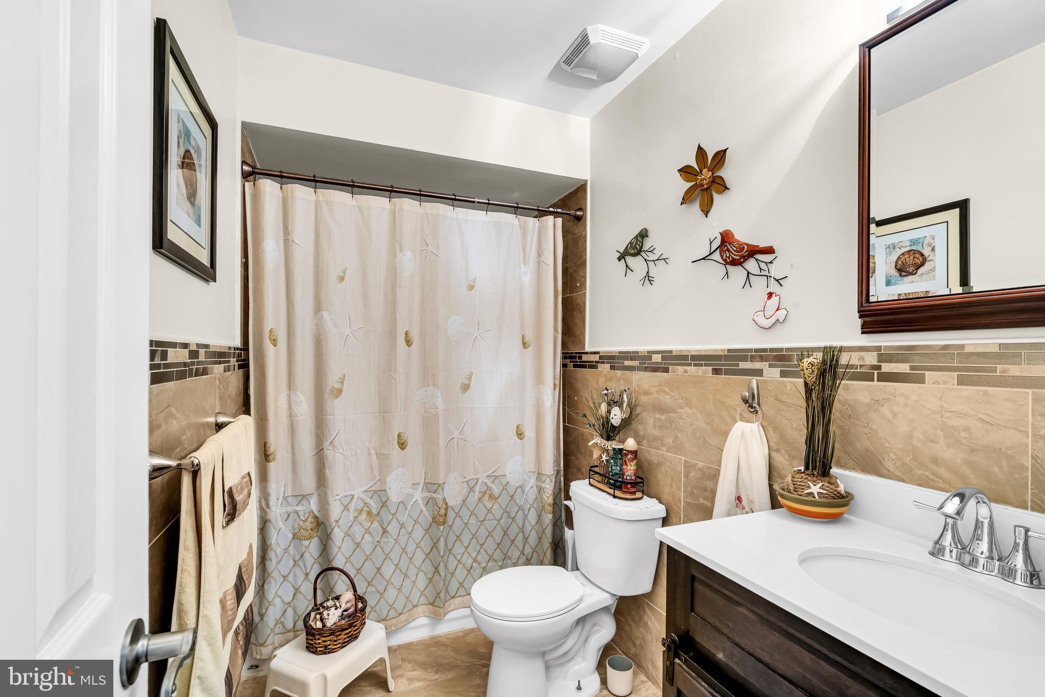 13 Robin Road Howell, NJ 07731 - Photo 26 of 52