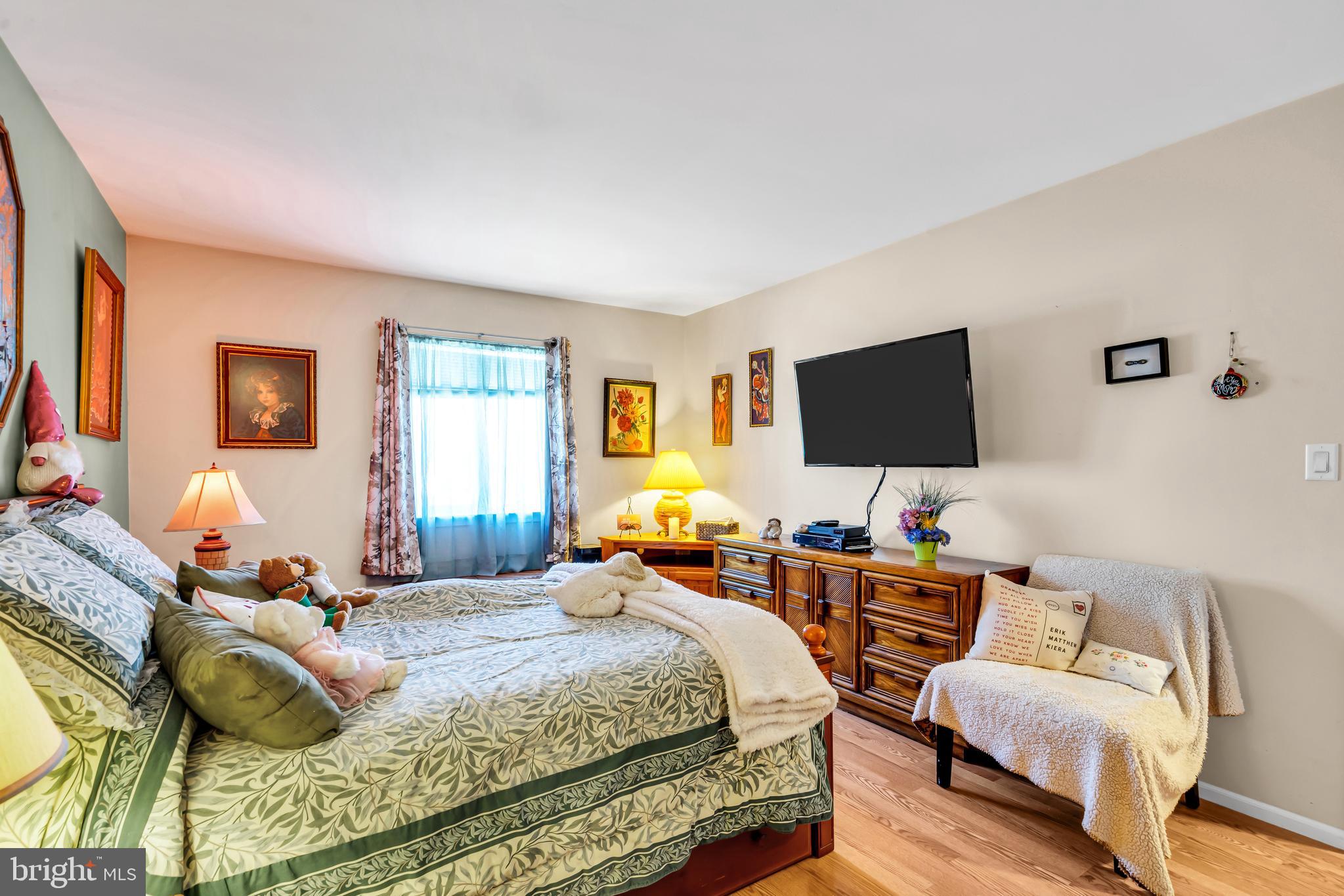 13 Robin Road Howell, NJ 07731 - Photo 31 of 52