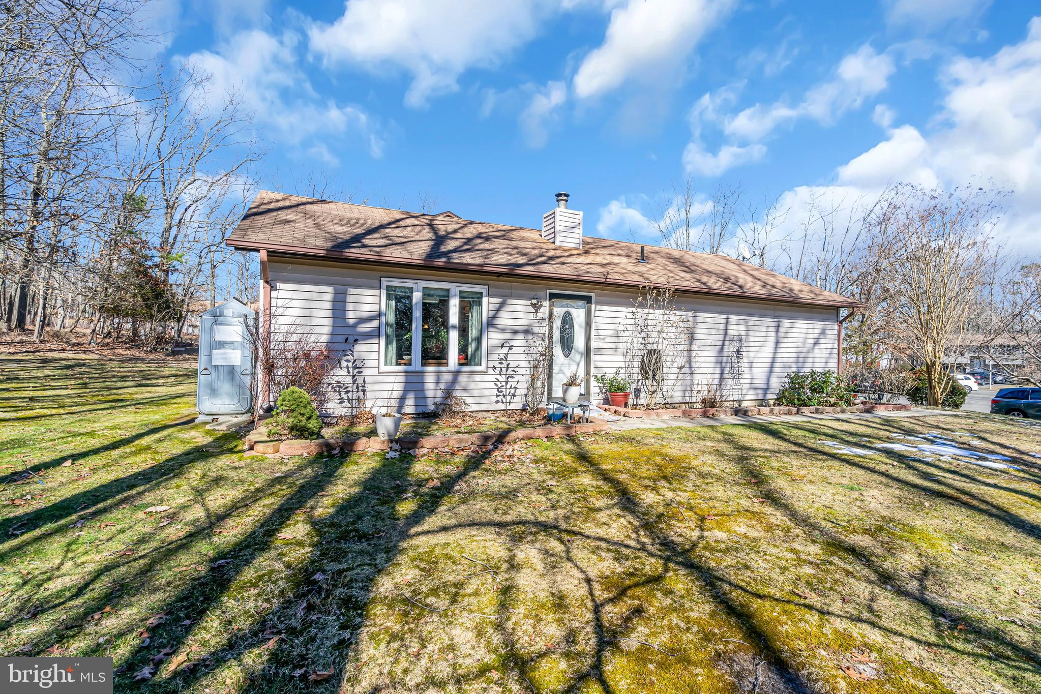 13 Robin Road Howell, NJ 07731 - Photo 46 of 52