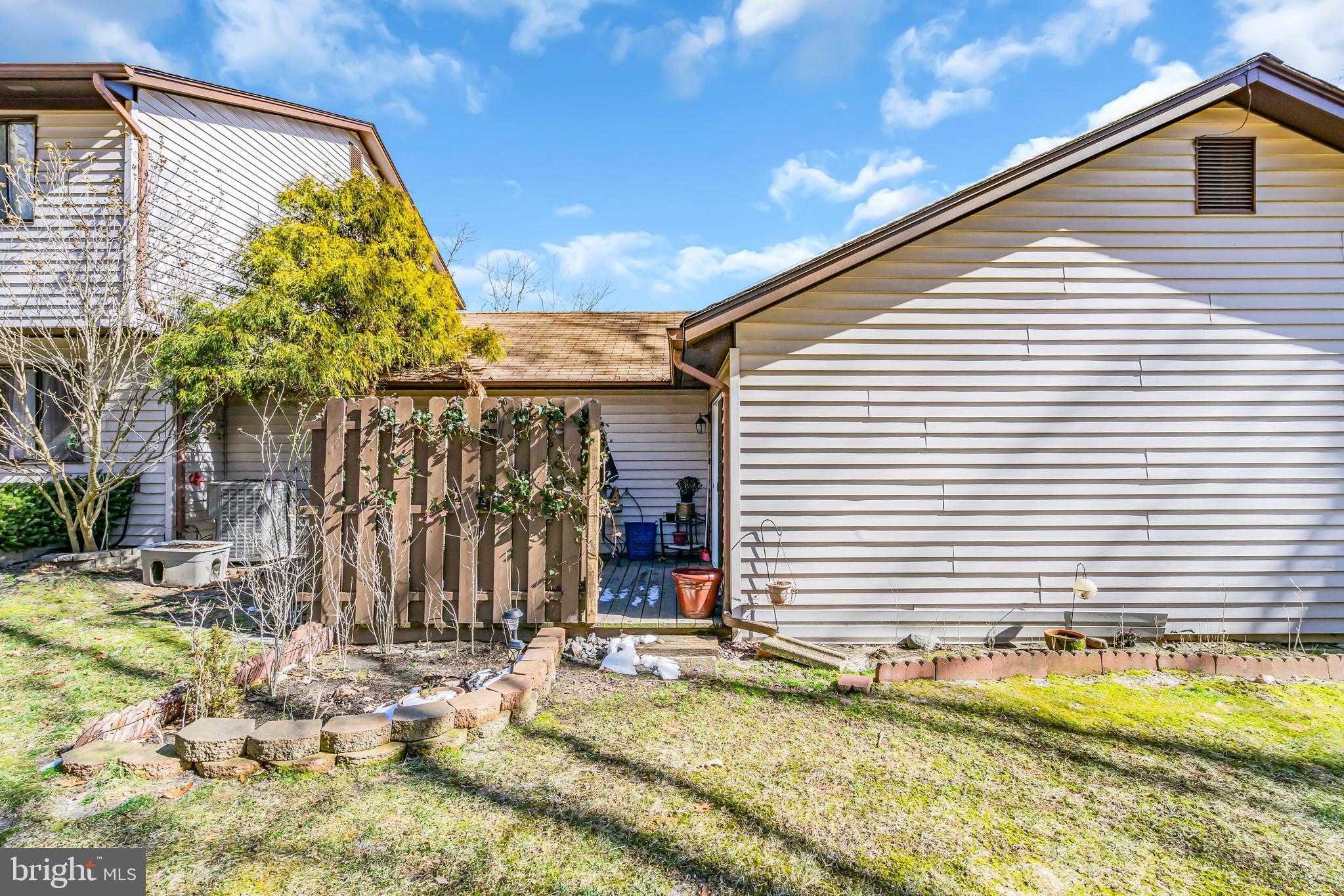 13 Robin Road Howell, NJ 07731 - Photo 48 of 52