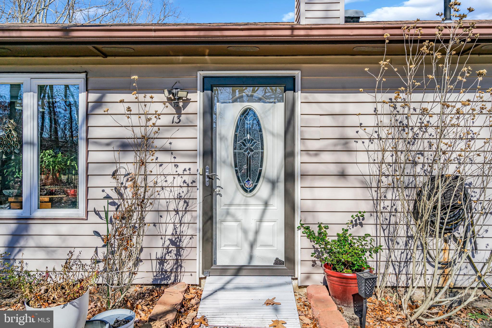 13 Robin Road Howell, NJ 07731 - Photo 8 of 52