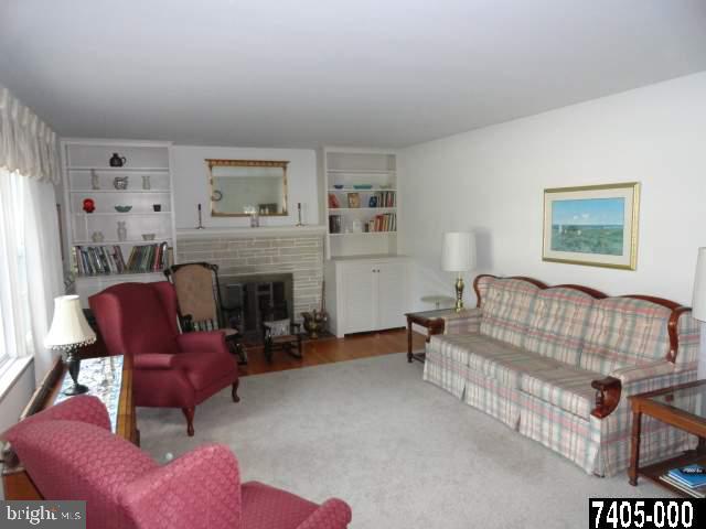 90 Rosedale Drive Manchester, PA 17345 - Photo 5 of 21 Gallery Image 5