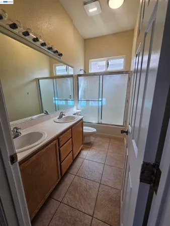 $479,000 | 537 Bonanza Drive, Newman, CA 95360