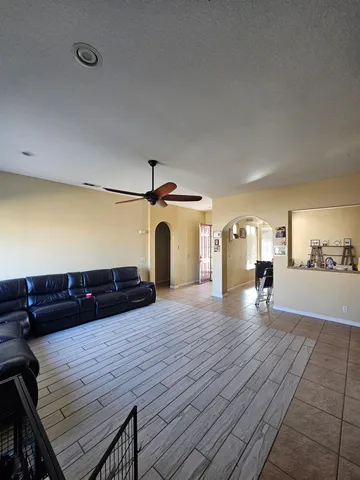 $490,000 | 537 Bonanza Drive, Newman, CA 95360