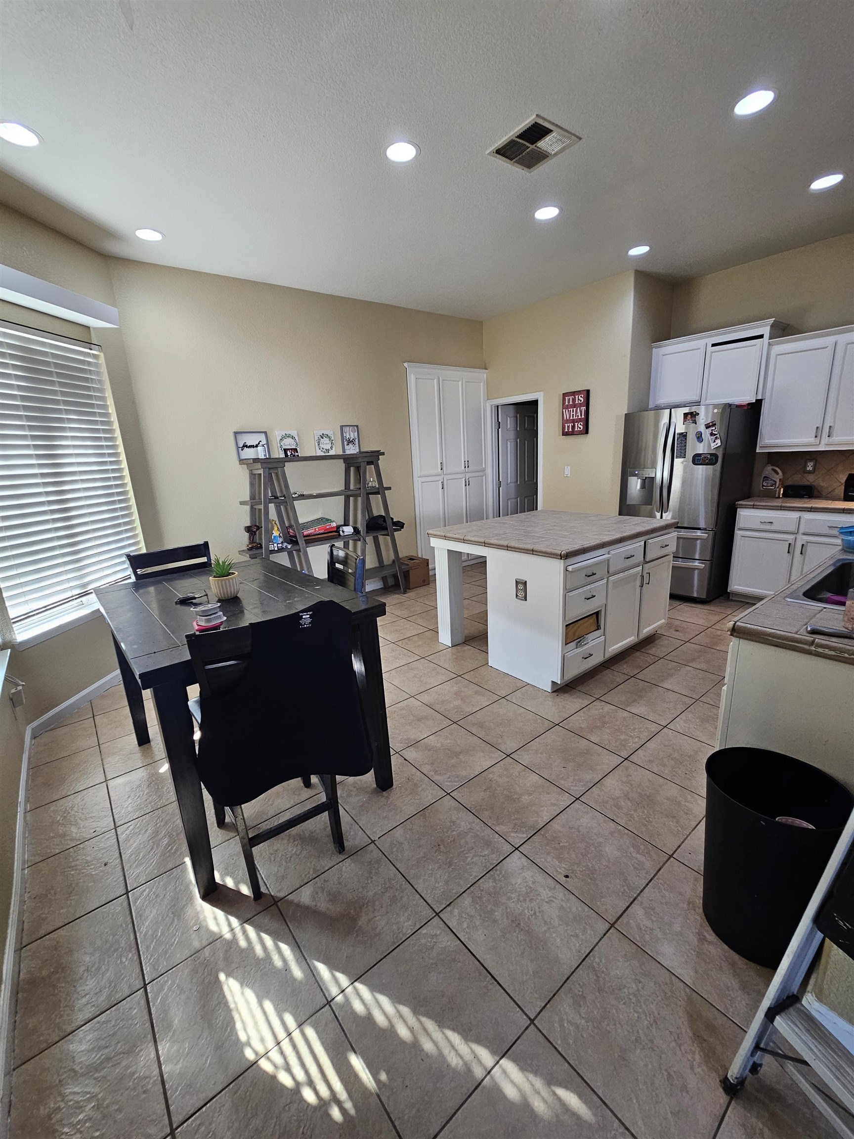 537 Bonanza Drive Newman, CA 95360 - Photo 6 of 12