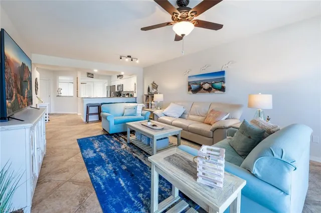 $364,900 | 4960 Deerfield Way, Unit E103, Naples, FL 34110