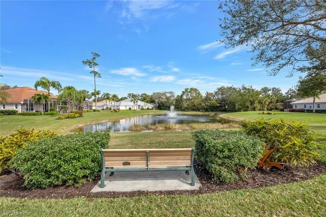 $364,900 | 4960 Deerfield Way, Unit E103, Naples, FL 34110