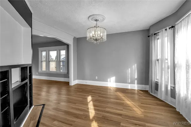 $1,800 | 990 Hertel Avenue, Buffalo, NY 14216