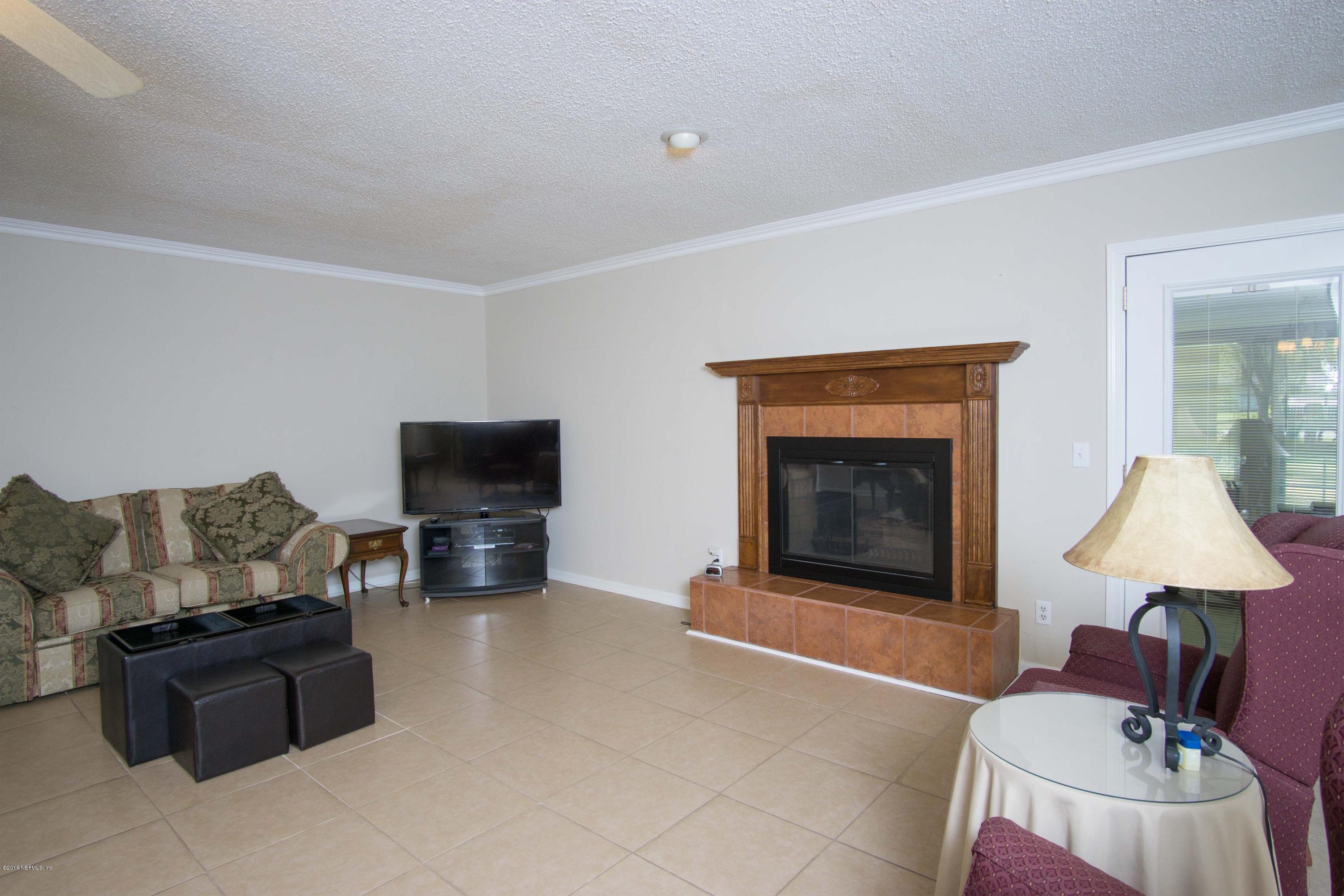 12552 Plummer Grant Road Jacksonville, FL 32258 - Photo 15 of 32 Fireplace in Family RM