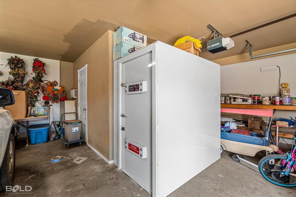 13870 Highway 157 Haughton, LA 71037 - Photo 33 of 40 a view of storage and utility room