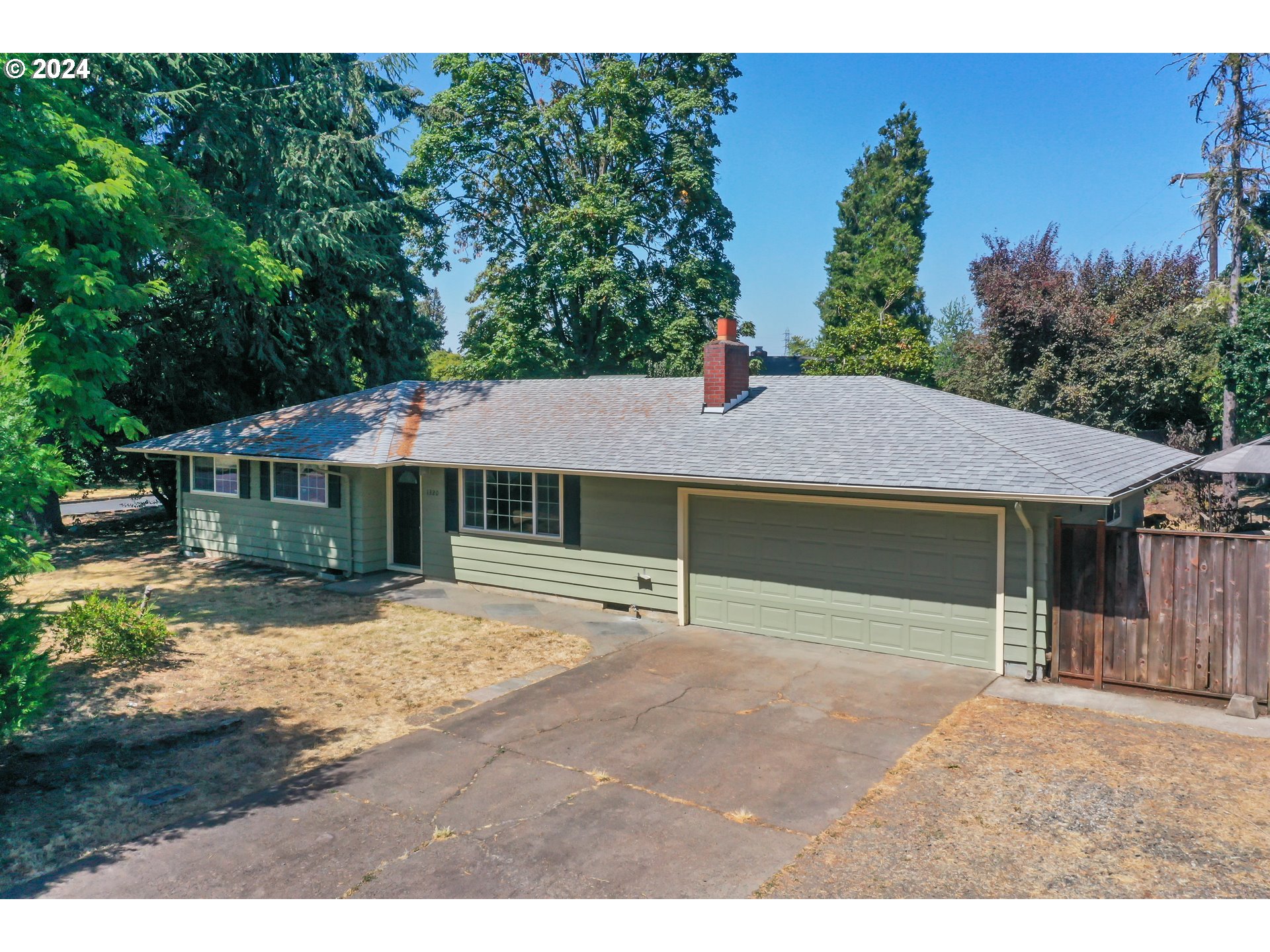 1320 Menlo Loop Springfield, OR 97477 - Photo 1 of 43 a house view with a outdoor space