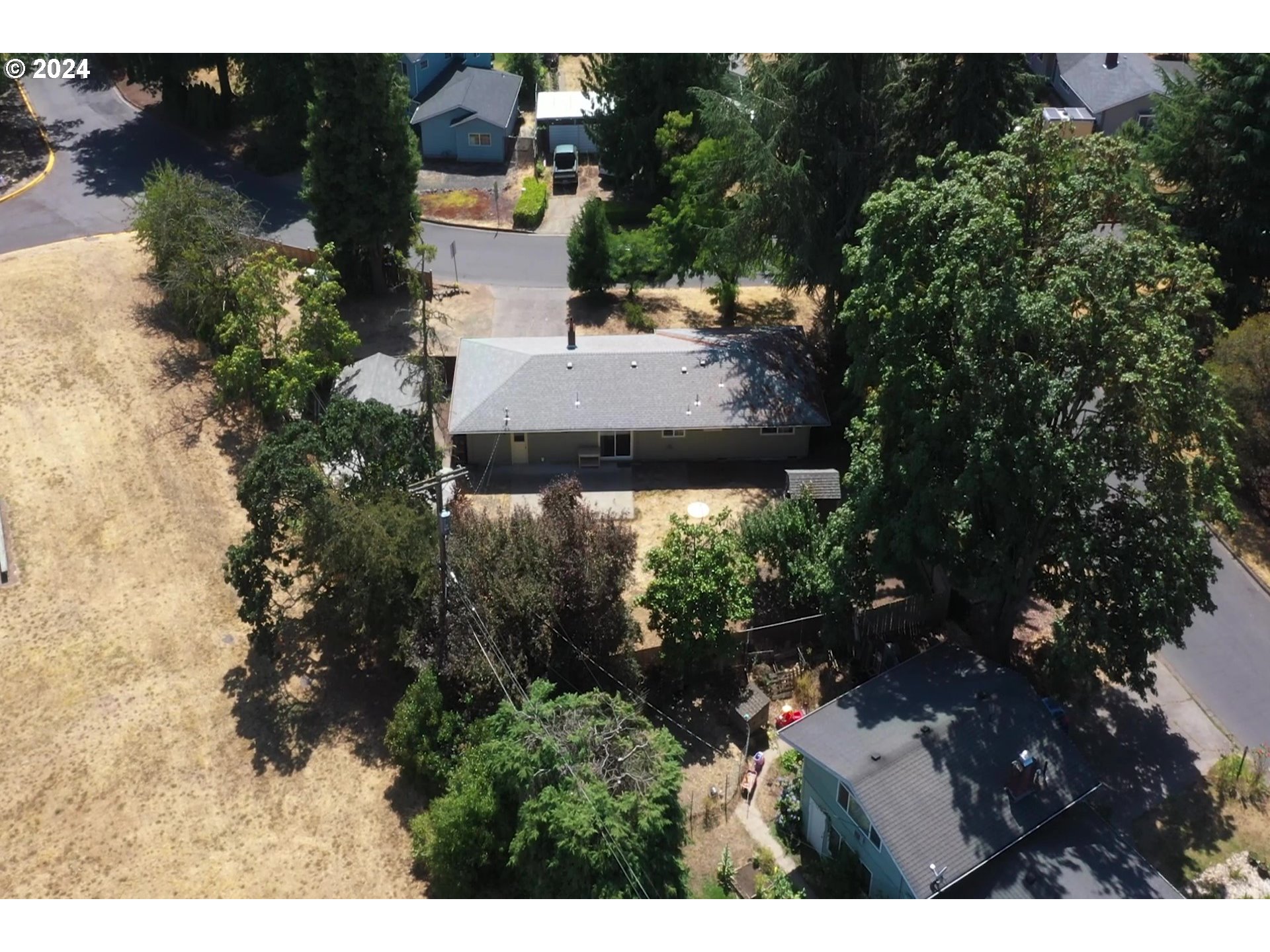 1320 Menlo Loop Springfield, OR 97477 - Photo 42 of 43 a view of outdoor space and yard