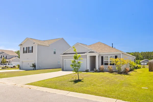 $340,000 | 128 Akeley Lane, Summerville, SC 29483