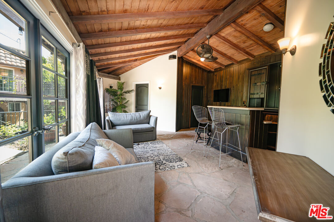 503 North Greencraig Road Los Angeles, CA 90049 - Photo 44 of 59
