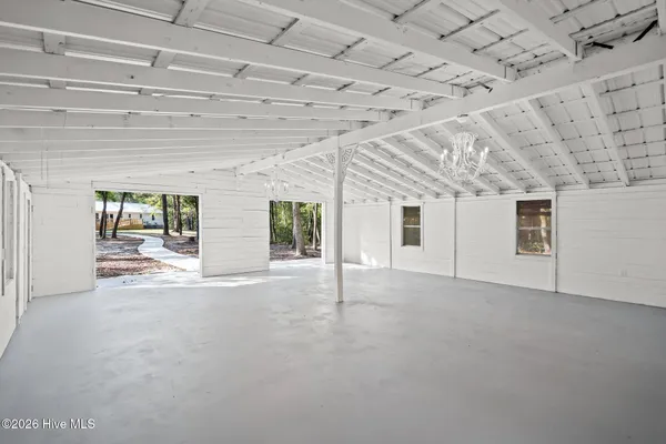 $1,499,000 | 360 Fontanel Lake Drive, Burgaw, NC 28425