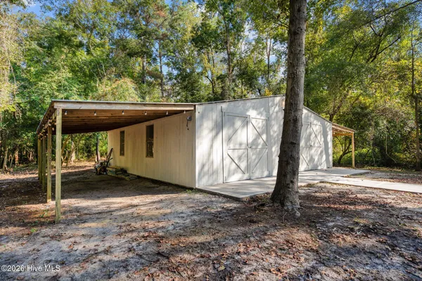 $1,499,000 | 360 Fontanel Lake Drive, Burgaw, NC 28425