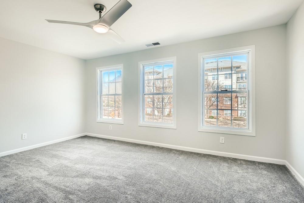 480 Rockwell Street Southwest Atlanta, GA 30310 - Photo 5 of 6 a view of an empty room with a window