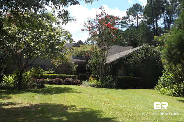 8521 Bay Harbor Road Elberta, AL 36530 - Photo 2 of 24 Front of the home