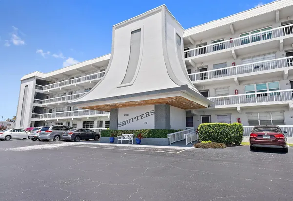 $2,300 | 155 Yacht Club Drive, Unit 405, North Palm Beach, FL 33408
